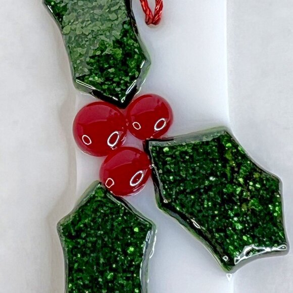 4 Fused Stained Glass Holly Berry Christmas Ornaments Set Red Green White - Picture 2 of 11